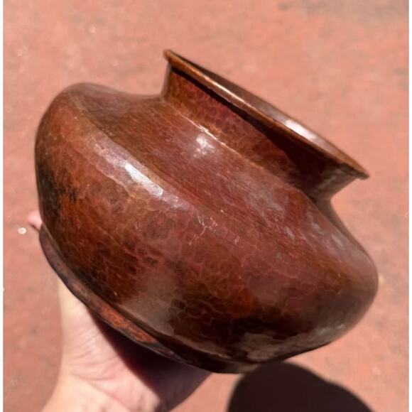 Hammered Copper solid vintage pot - Picture 3 of 6